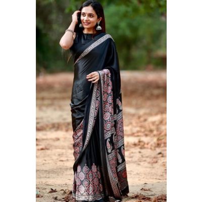 Rich candy Japan Crap Saree
