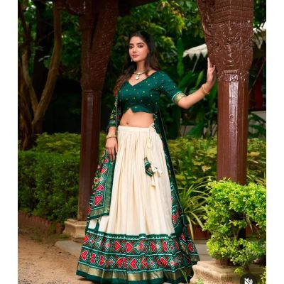 Yamuna Dolasilk Lehenga